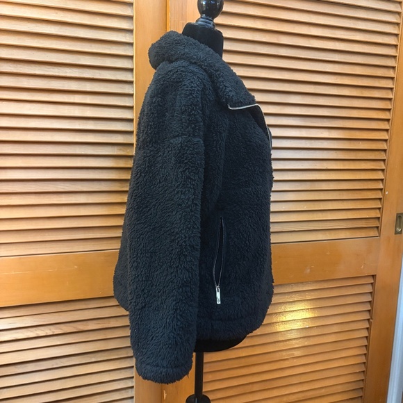 Tommy Hilfiger Fake Fur Half Zip Pullover - Black - Large - NWOT - Picture 2 of 11